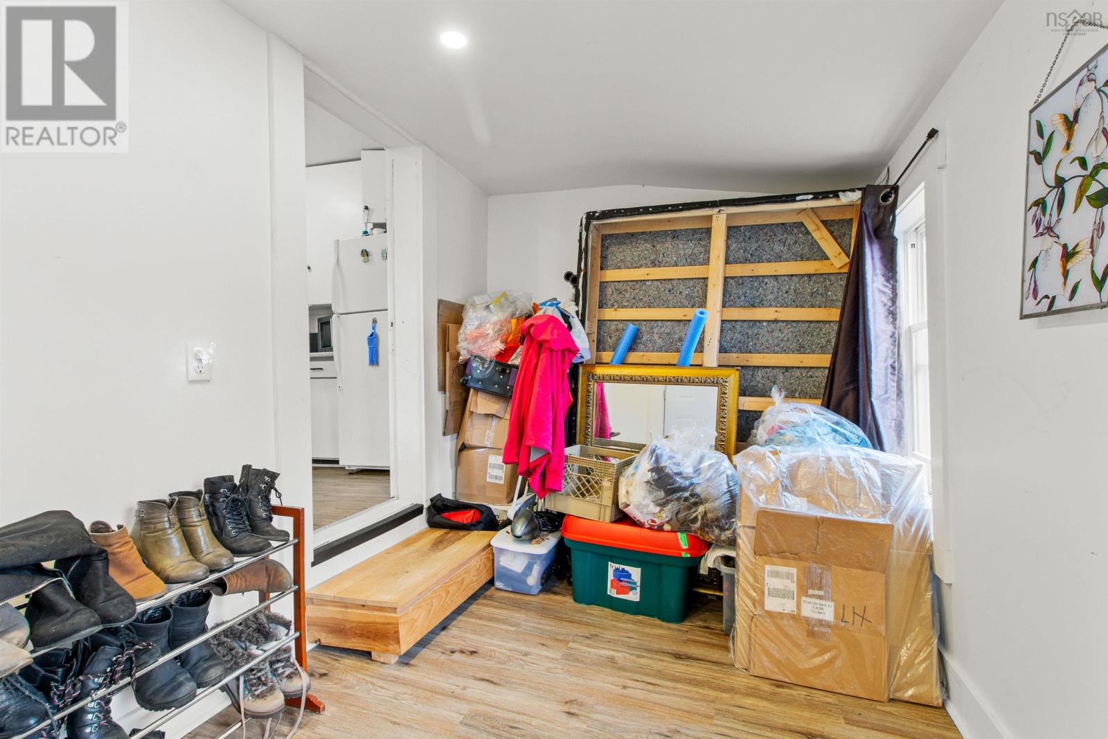 32 Pleasant Street Property Photo 5