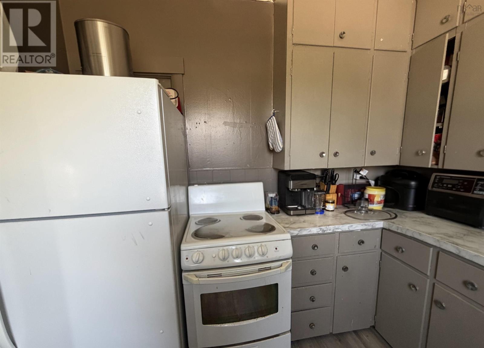 29 Spring Street Property Photo 29