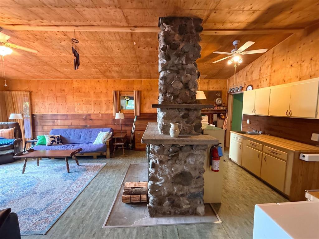 204 Lakeview Drive Property Photo 16