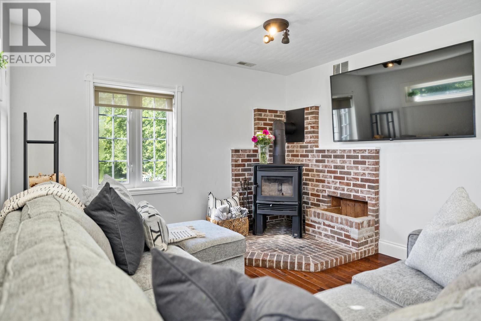 79 Waterside Road Property Photo 24