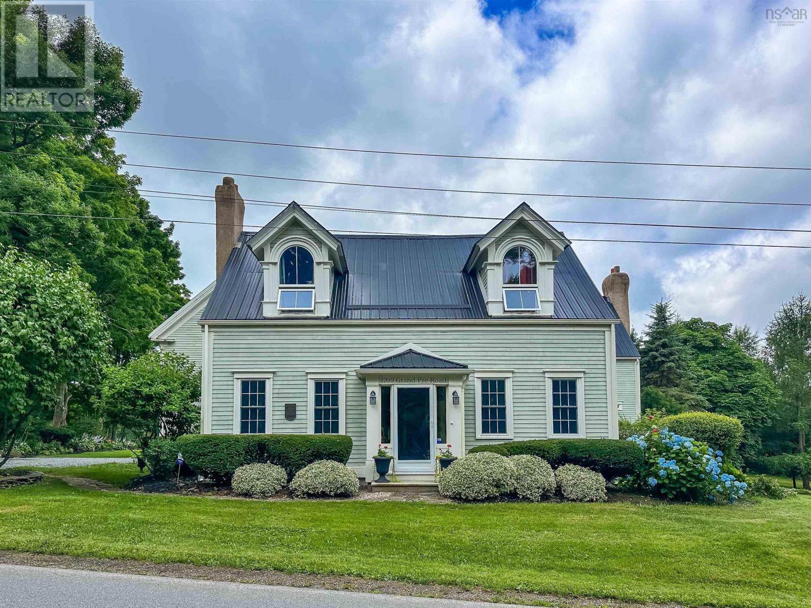 1999 Grand Pre Road Property Photo 2