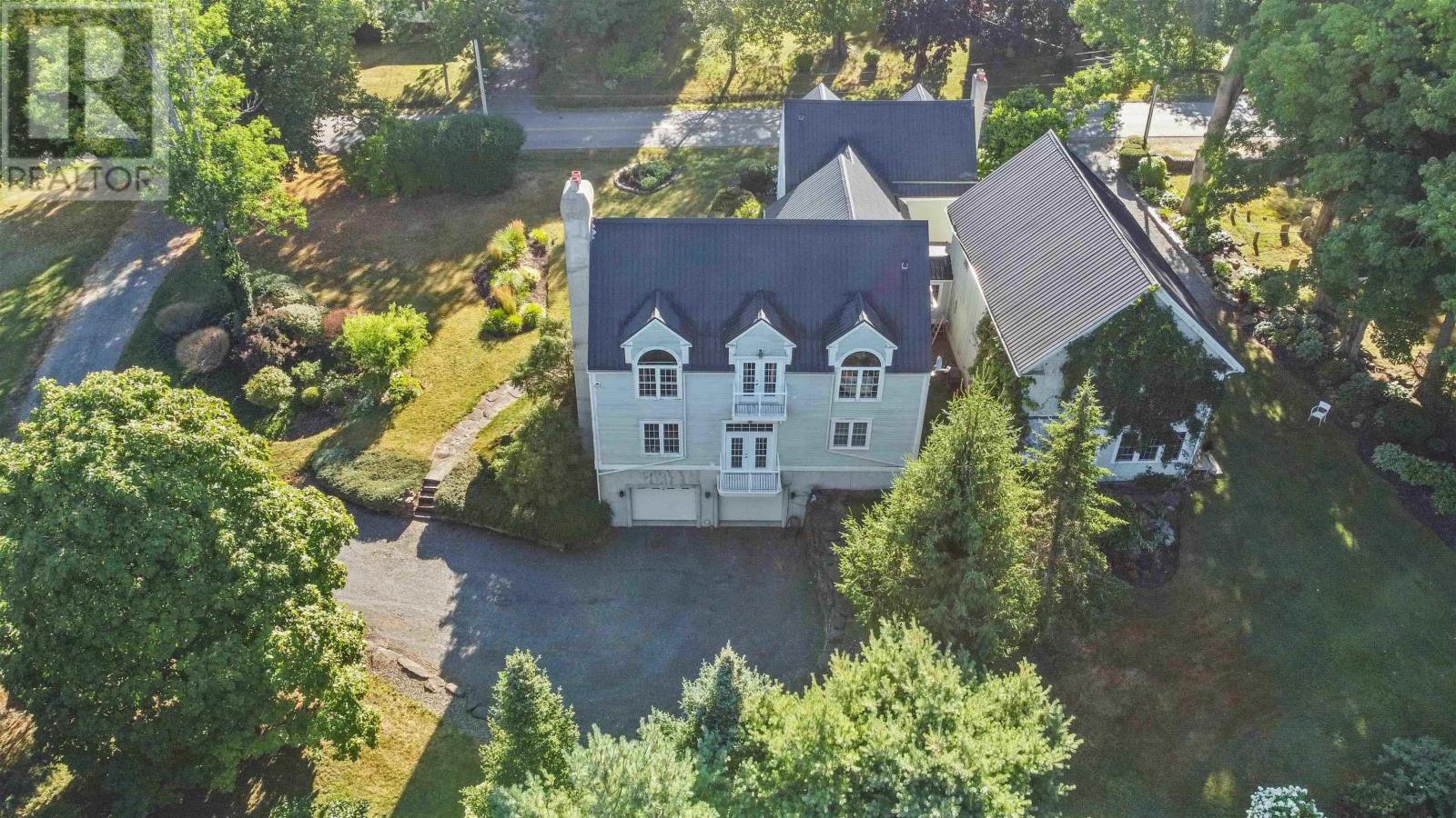 1999 Grand Pre Road Property Photo 34