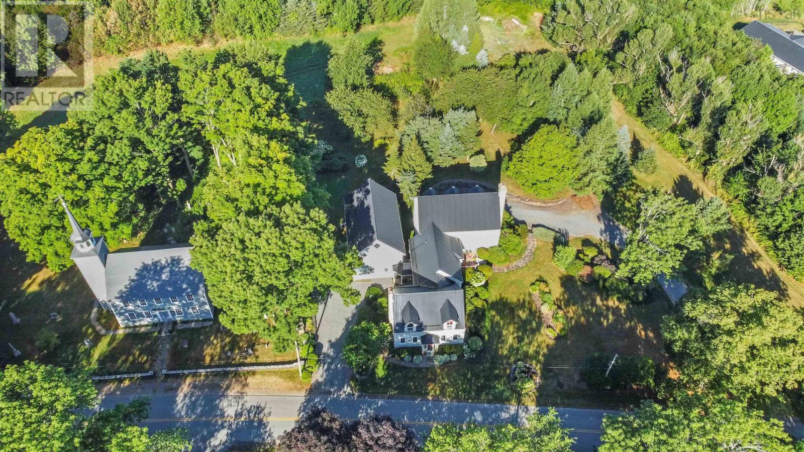 1999 Grand Pre Road Property Photo 42