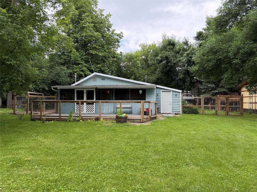 311 Elm Drive Property Photo 2
