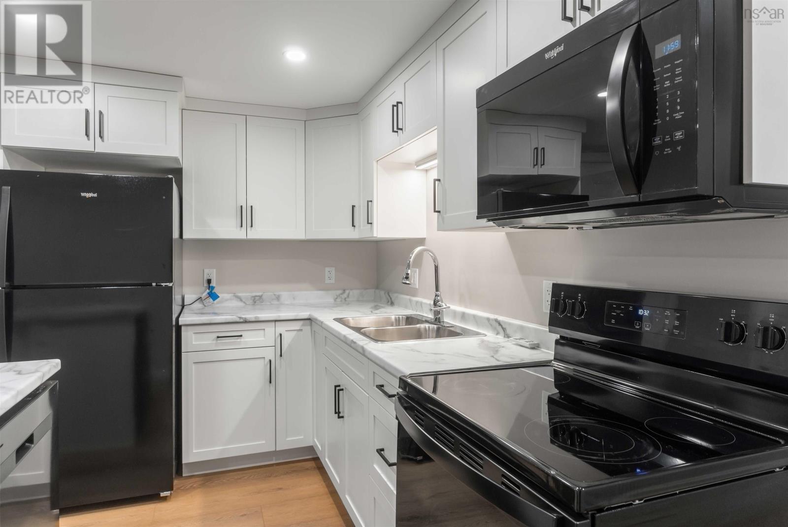 9 Gordon Street Property Photo 14