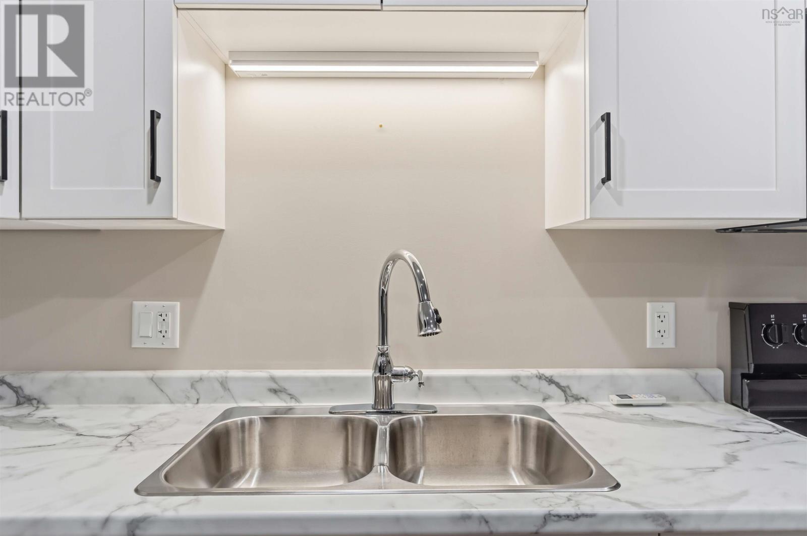 9 Gordon Street Property Photo 15