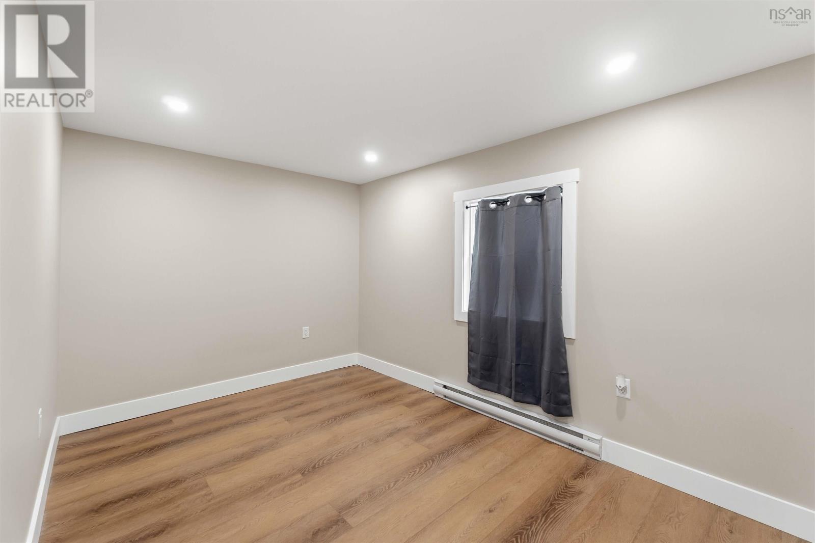 9 Gordon Street Property Photo 20