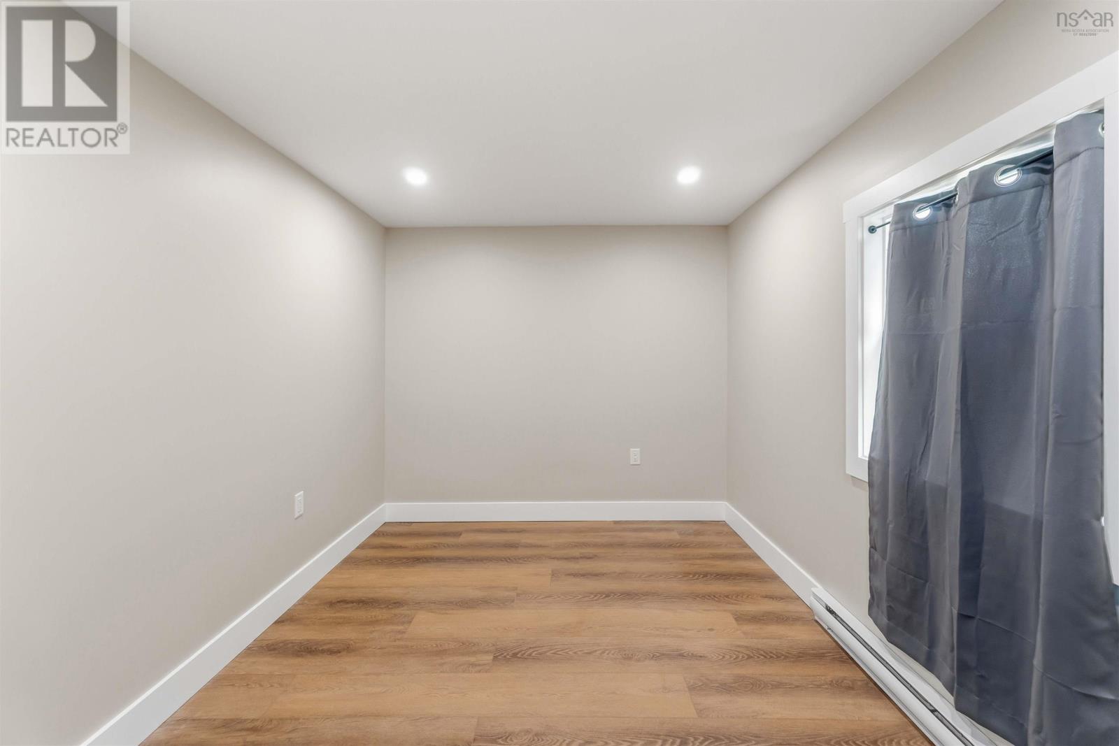 9 Gordon Street Property Photo 21