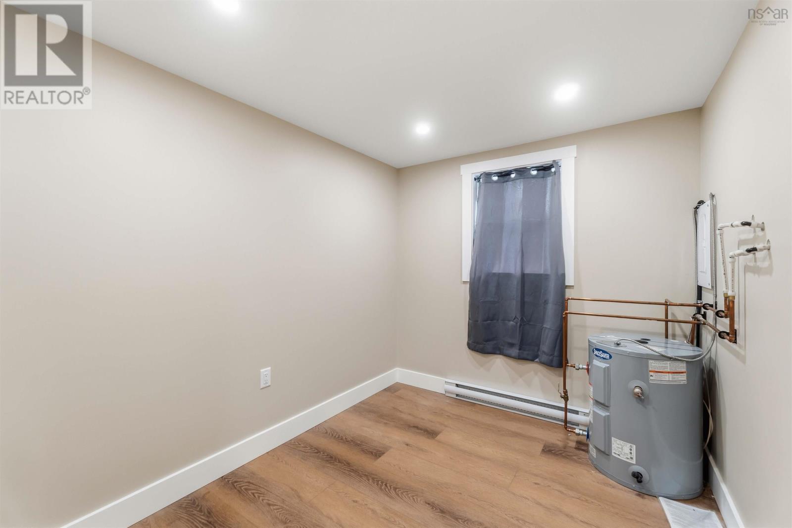 9 Gordon Street Property Photo 26