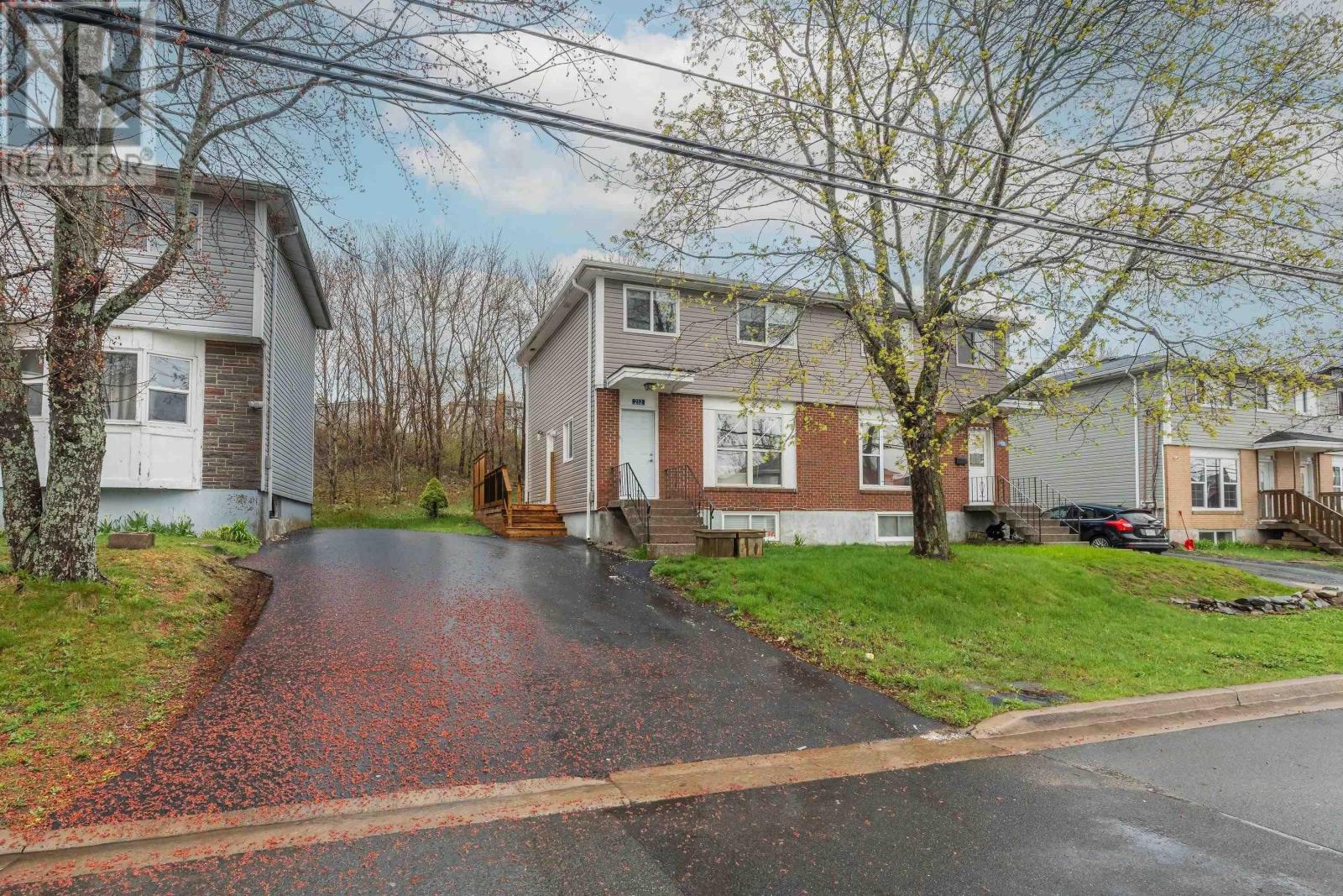 212 Roleika Drive Property Photo 1