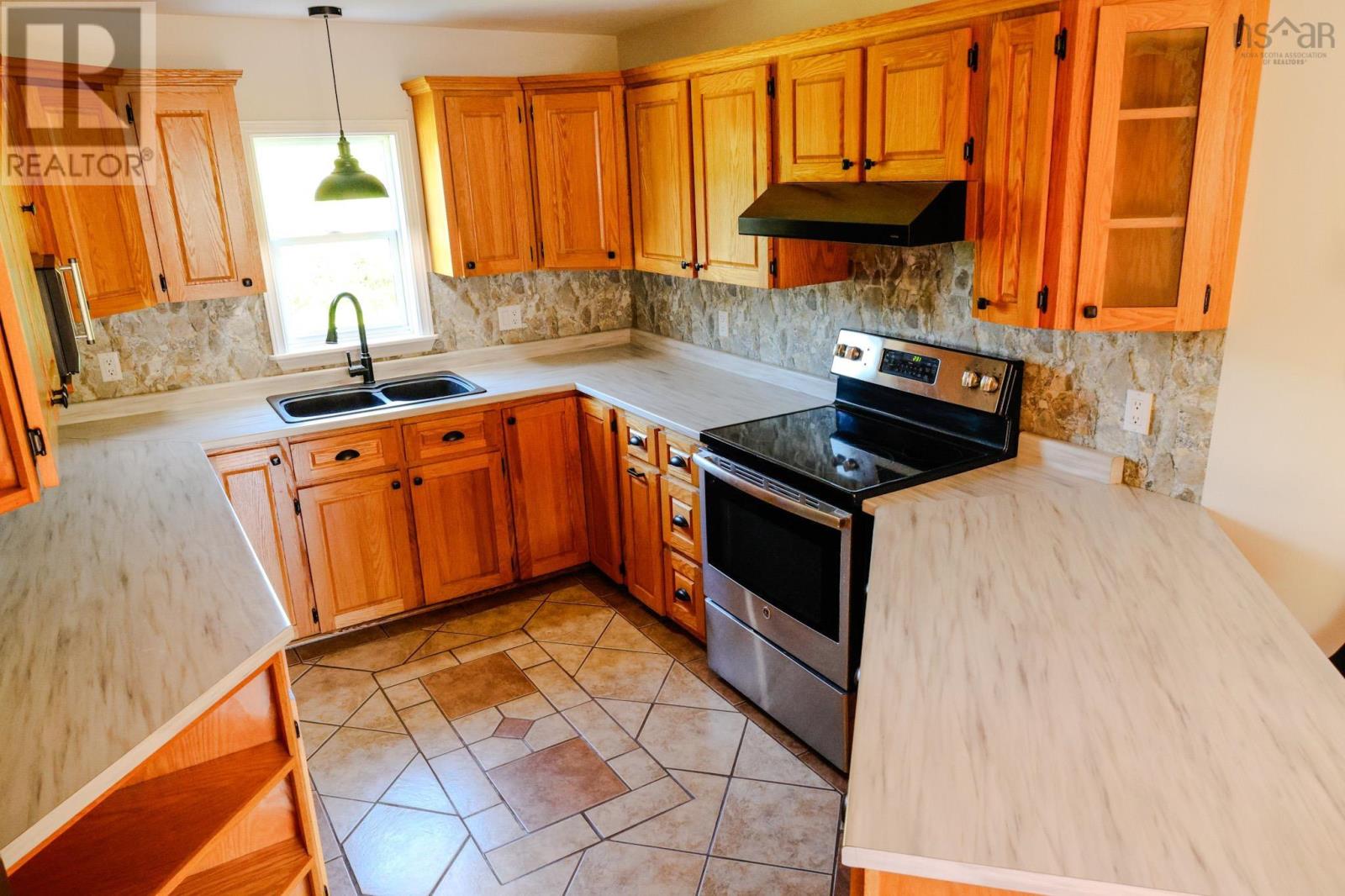 12 Clam Point Road Property Photo 30