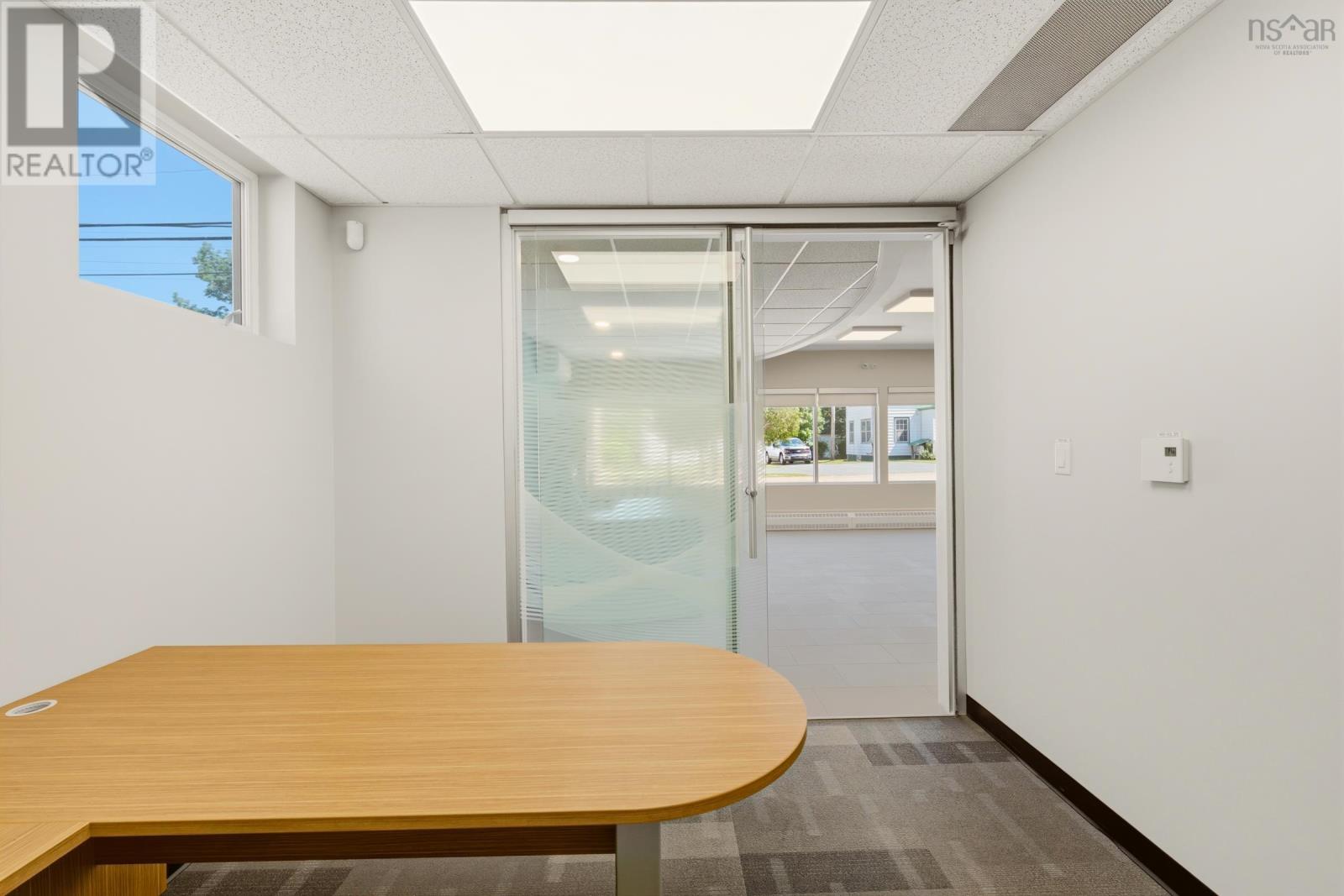 256 Granville Street Property Photo 16