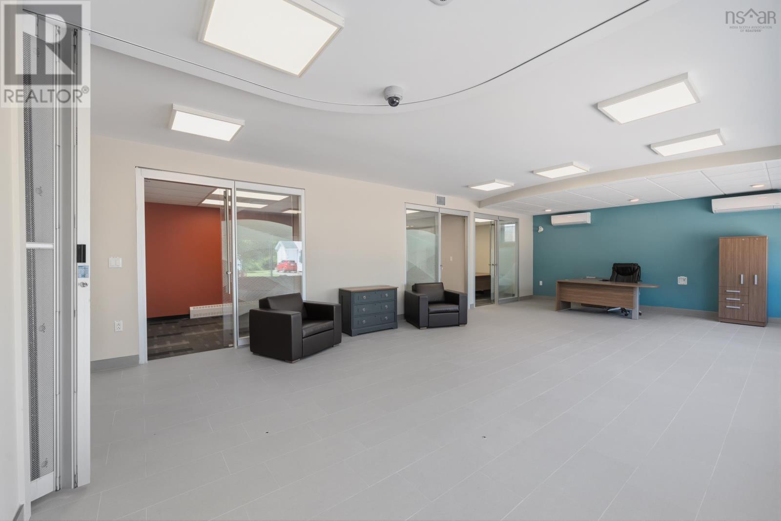 256 Granville Street Property Photo 17