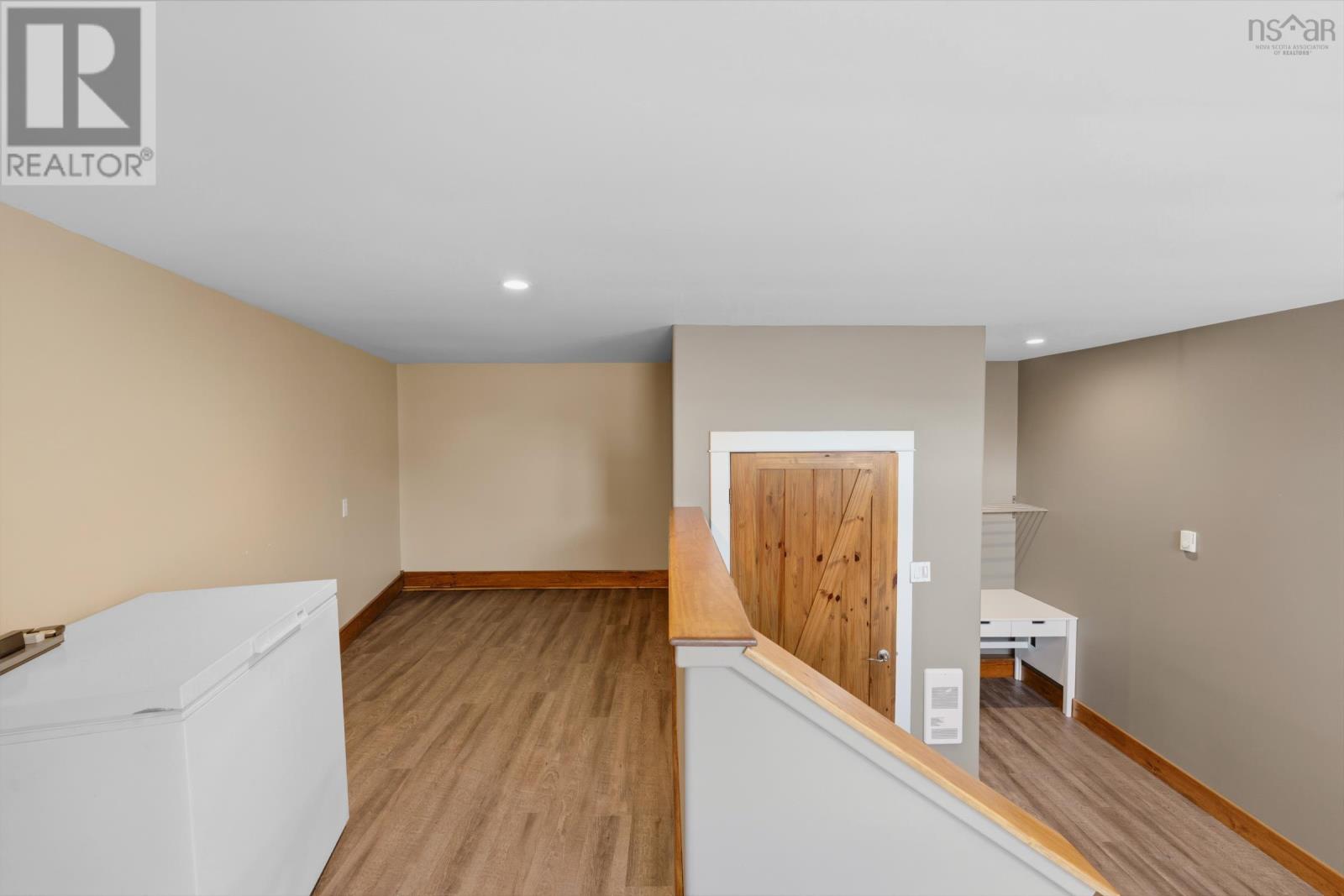 256 Granville Street Property Photo 40