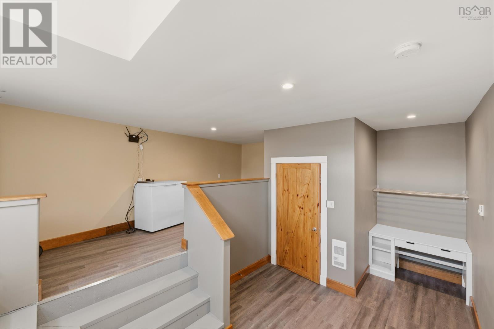 256 Granville Street Property Photo 41