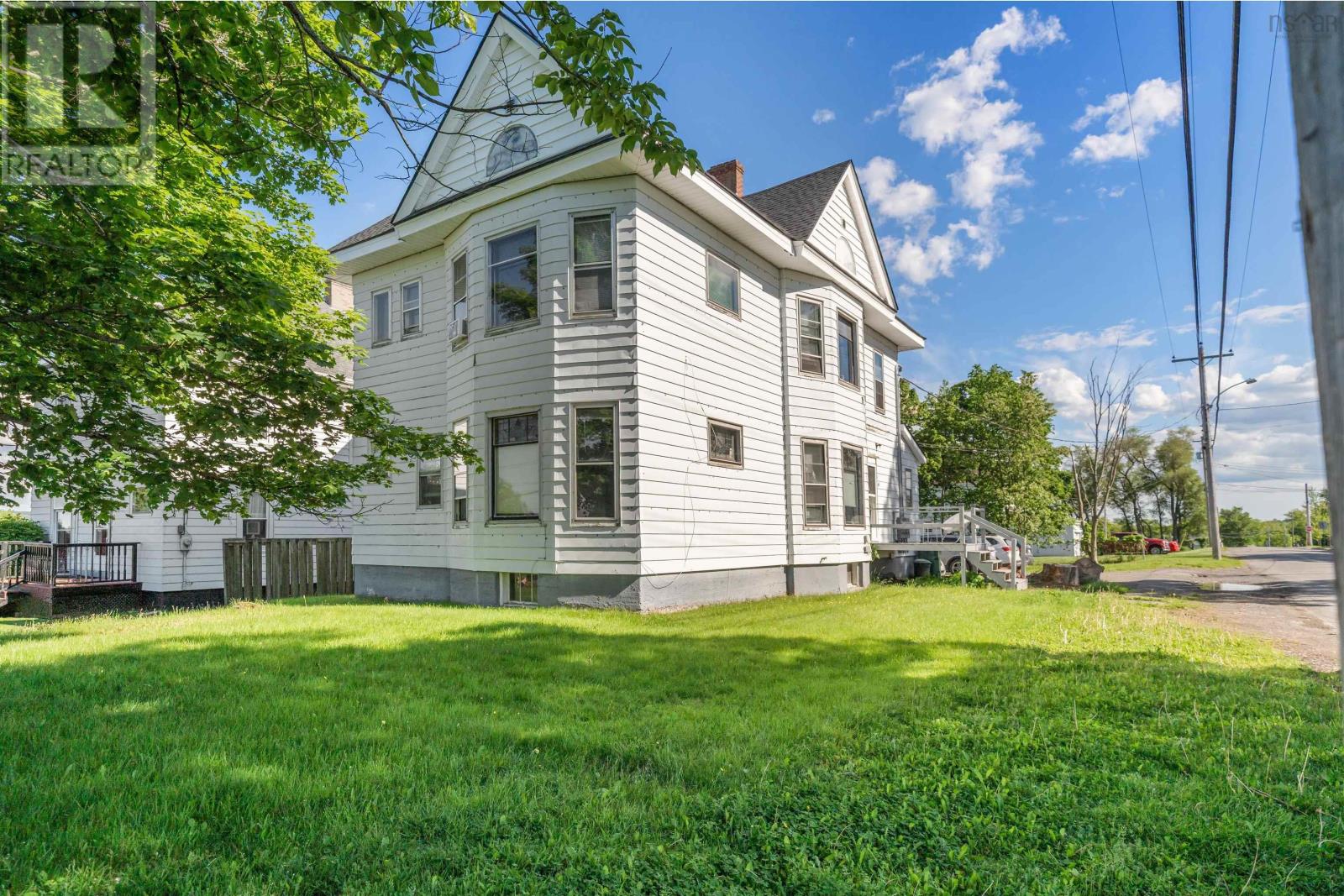 105 Park Street Property Photo 2