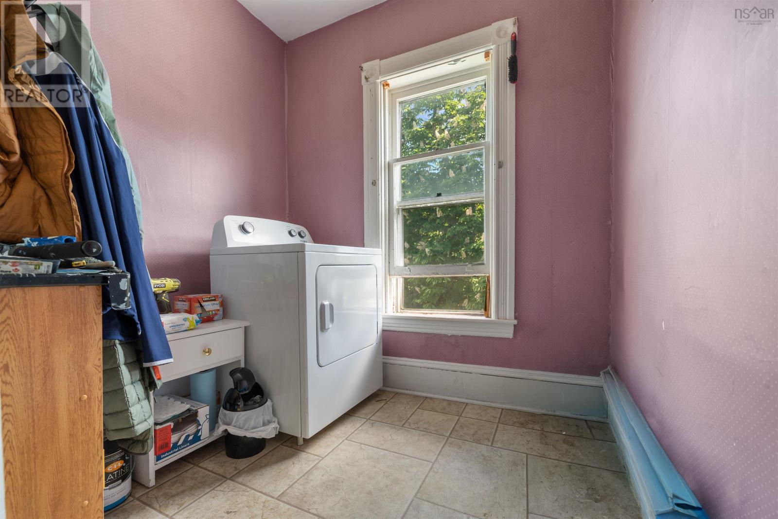 105 Park Street Property Photo 11
