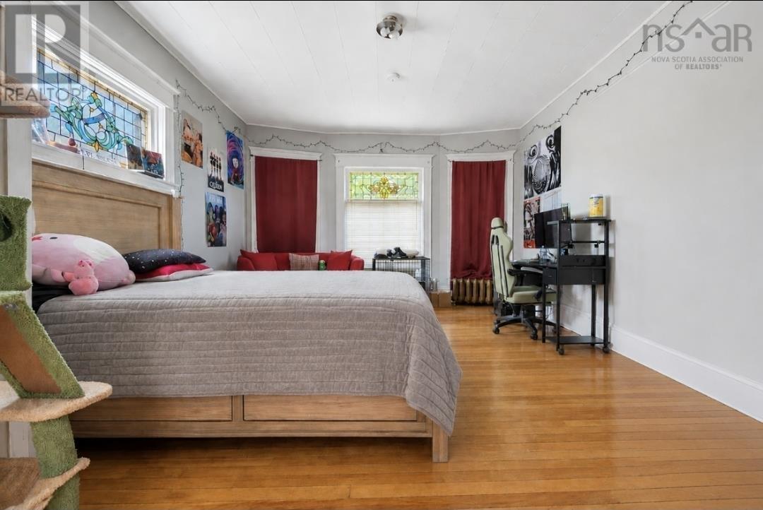 105 Park Street Property Photo 17