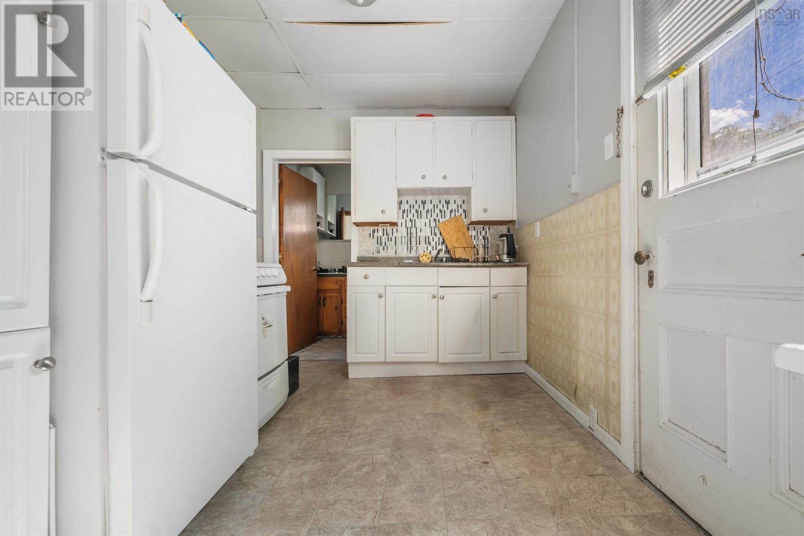 105 Park Street Property Photo 23