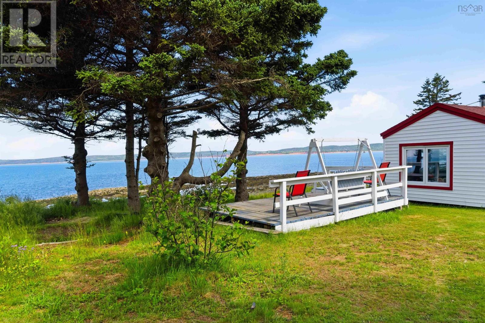 7939 Highway 101 Property Photo 18