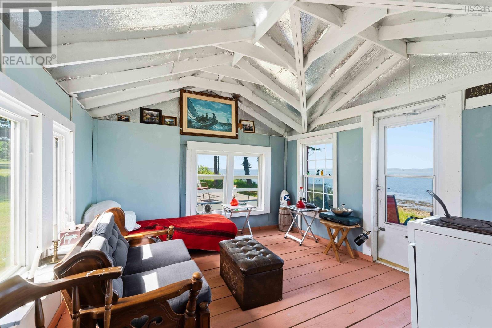 7939 Highway 101 Property Photo 20
