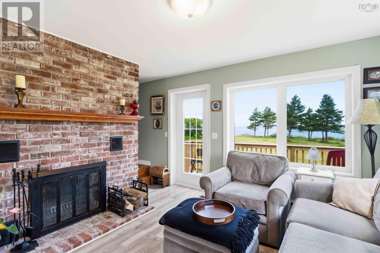 7939 Highway 101 Property Photo 24
