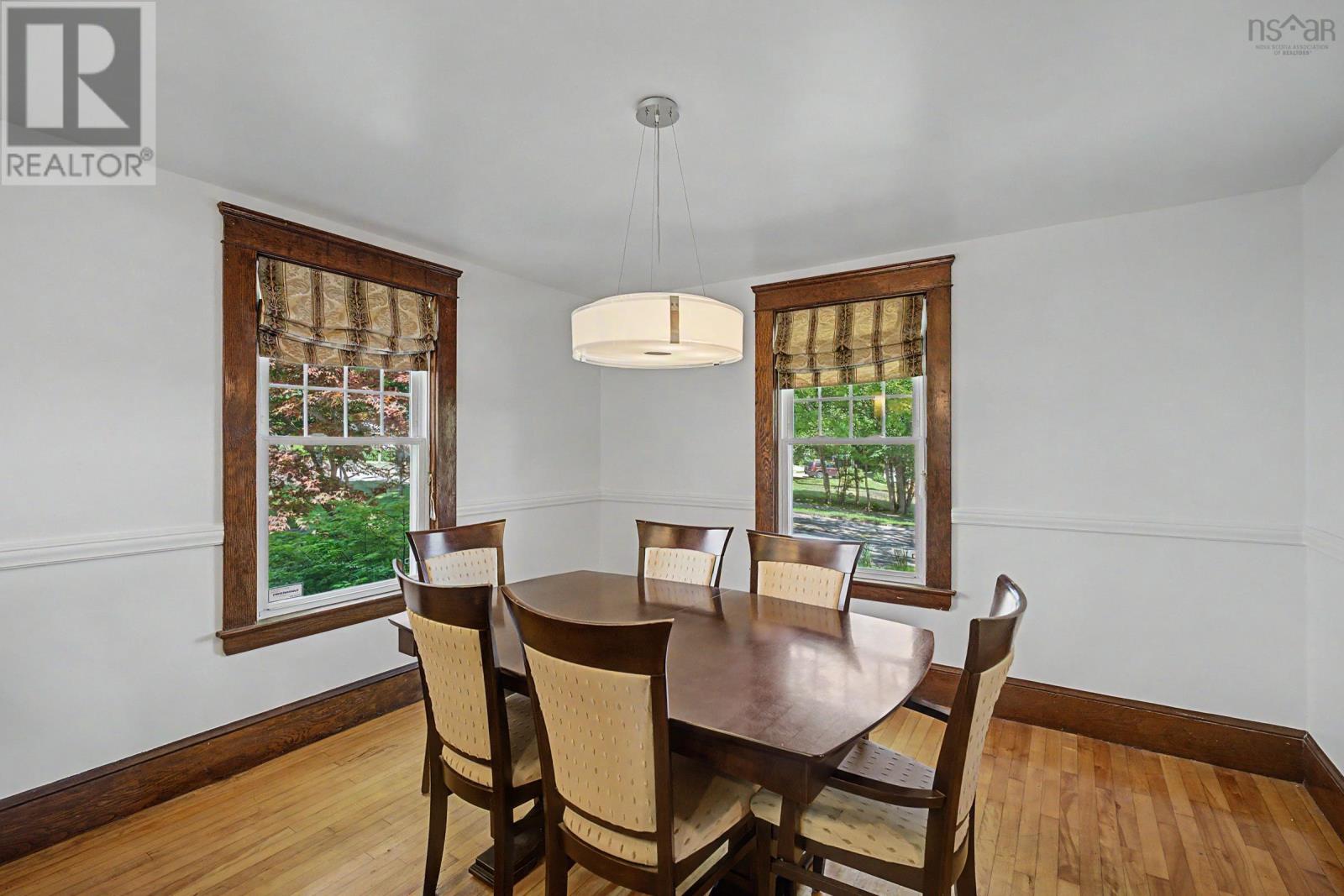 5 Warwick Street Property Photo 9