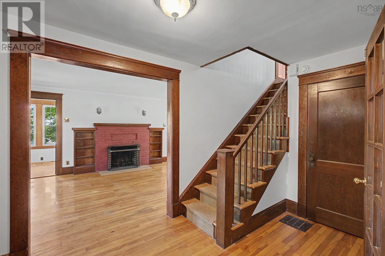 5 Warwick Street Property Photo 15