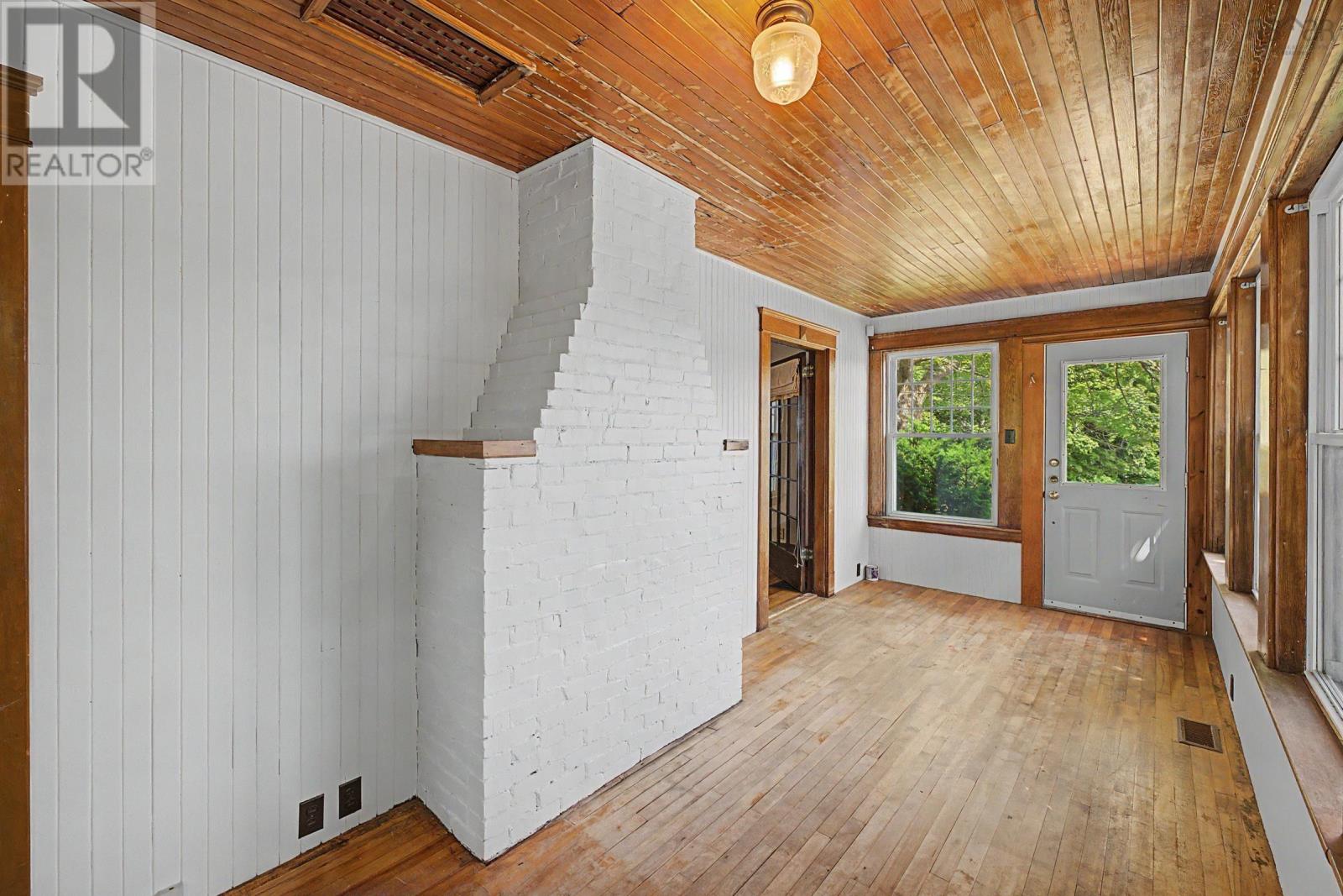 5 Warwick Street Property Photo 18