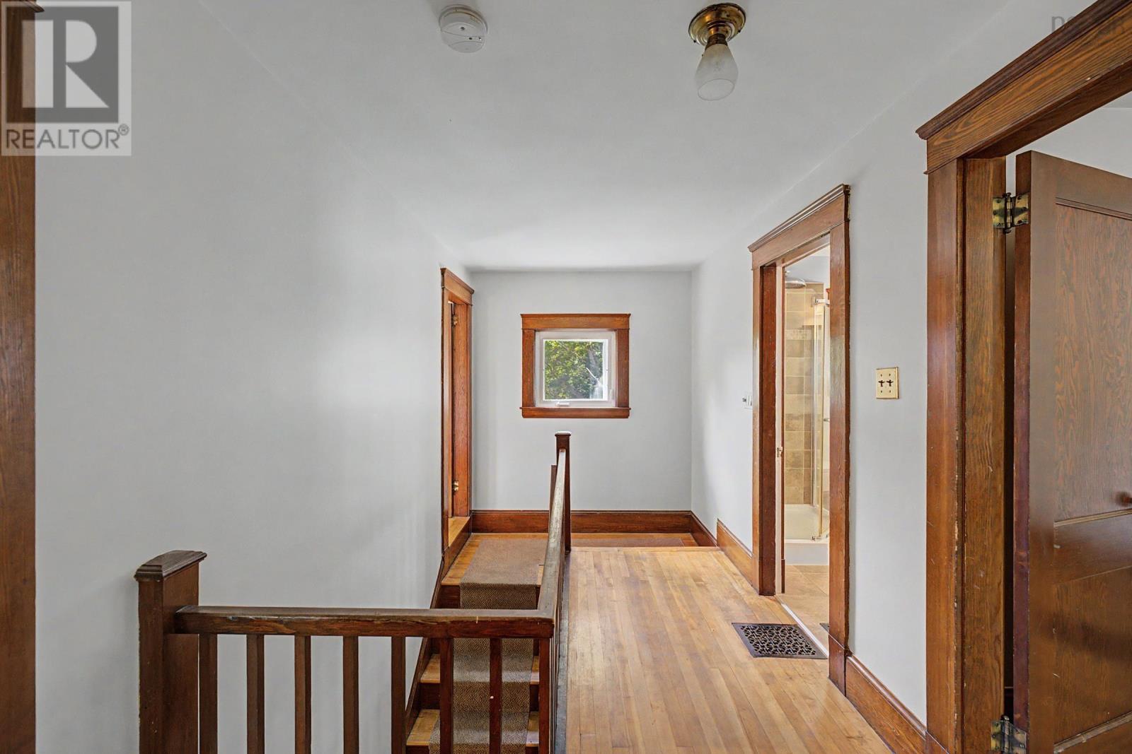 5 Warwick Street Property Photo 22