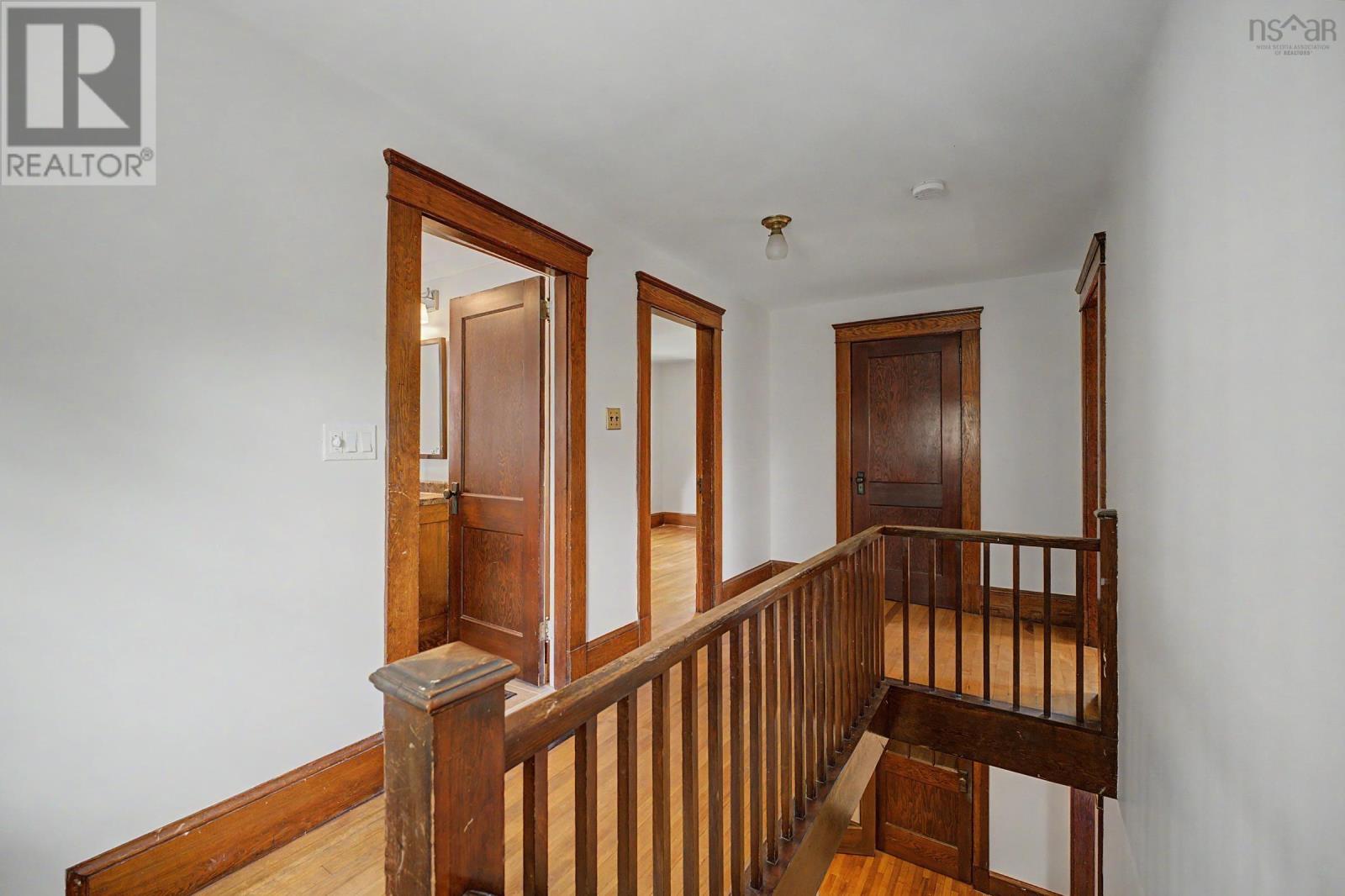 5 Warwick Street Property Photo 23