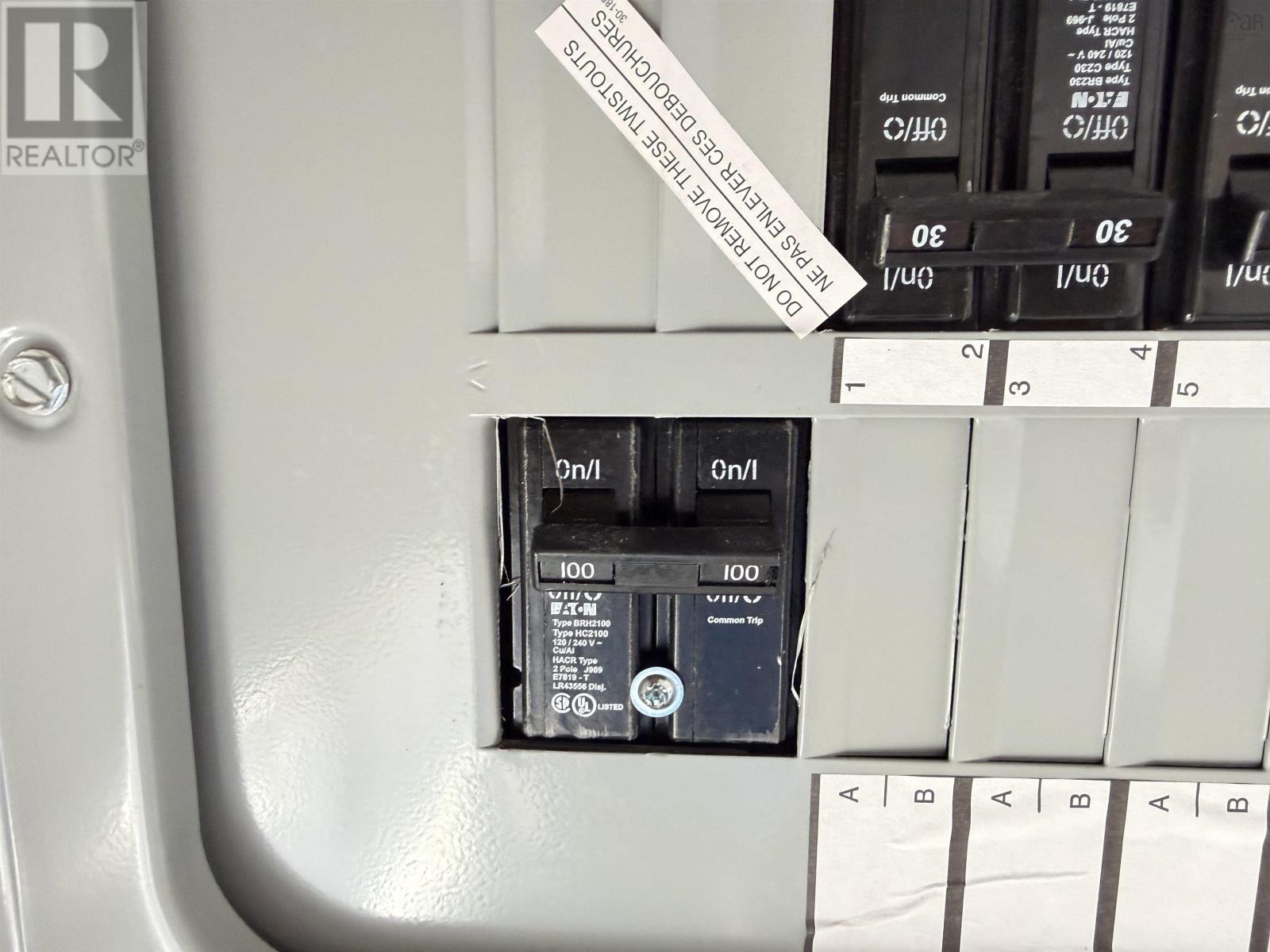 9 Platinum Lane Property Photo 10