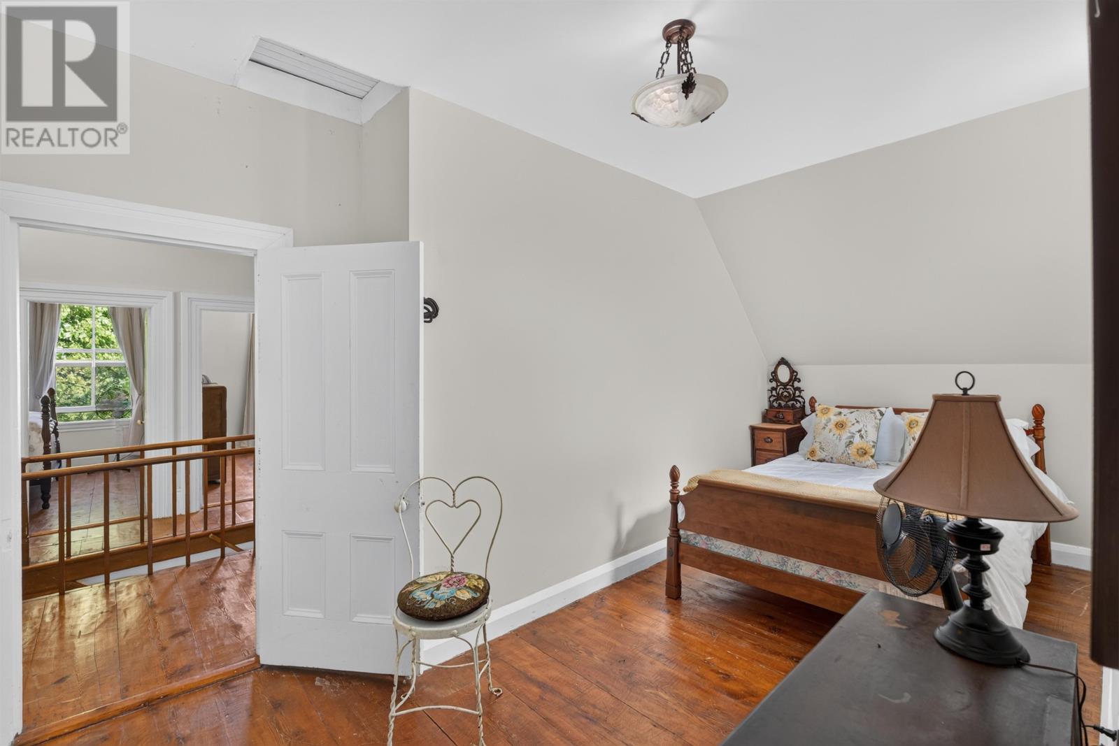 662-664 Long River Road Property Photo 41
