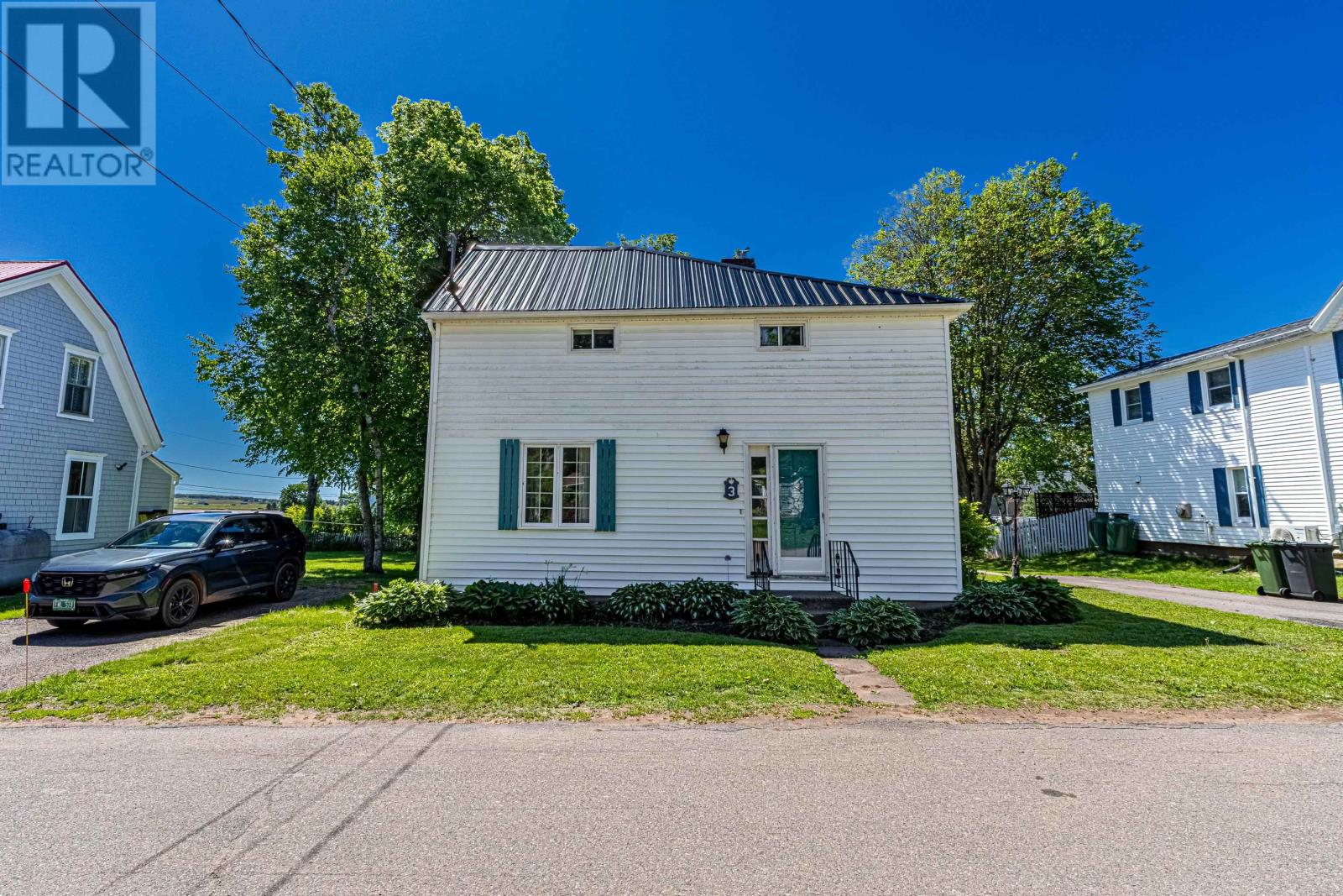 3 Howard Street Property Photo 2