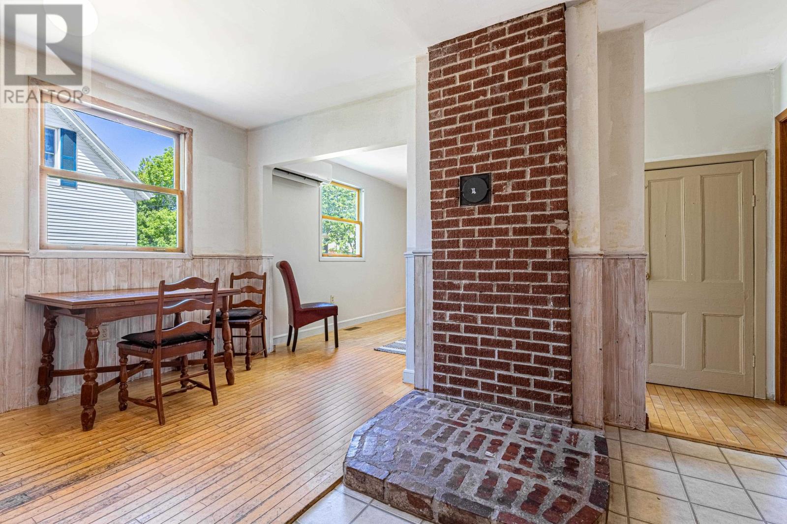 3 Howard Street Property Photo 6