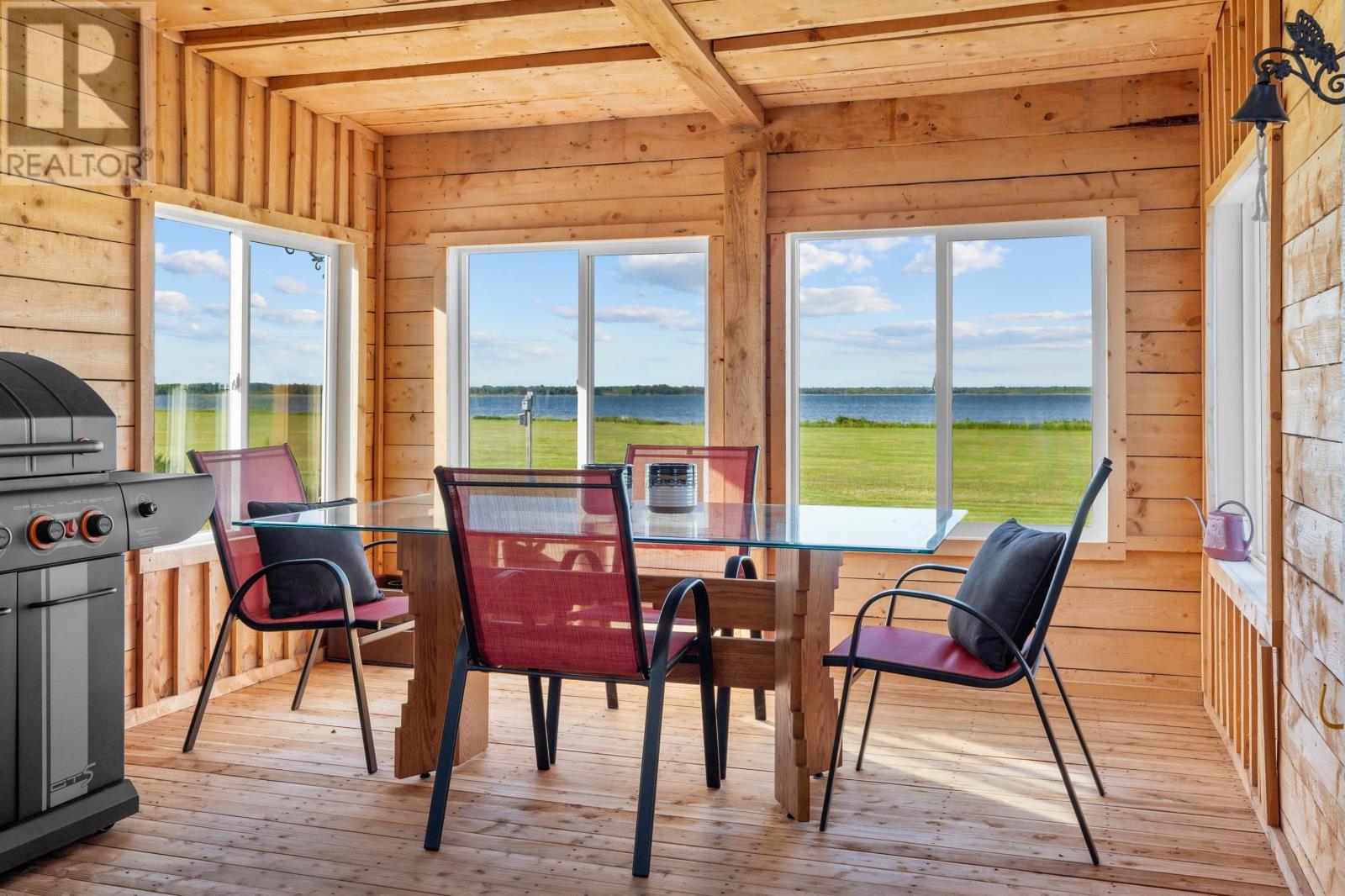 689 Strang Road Property Photo 16