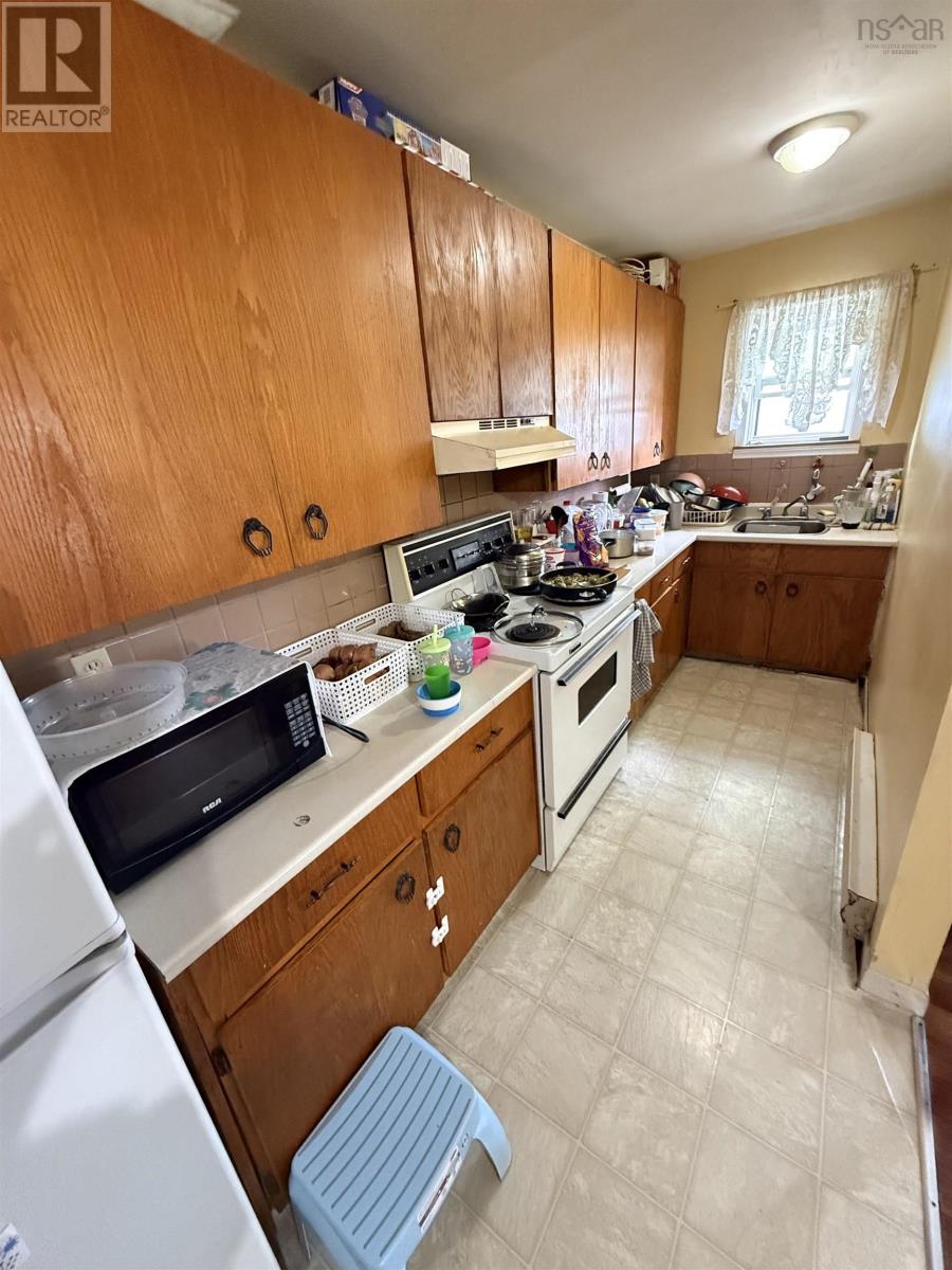 100-102 Henry Street Street Property Photo 17