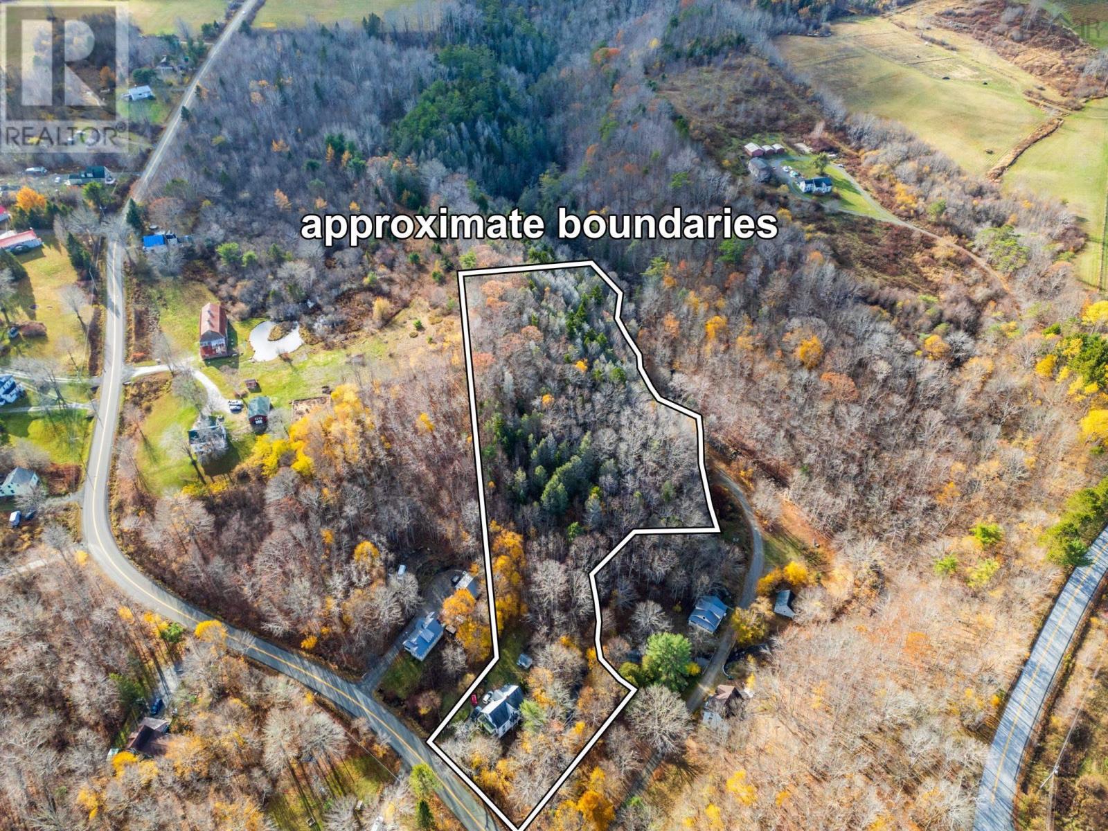 6953 Sissiboo Road Property Photo 2