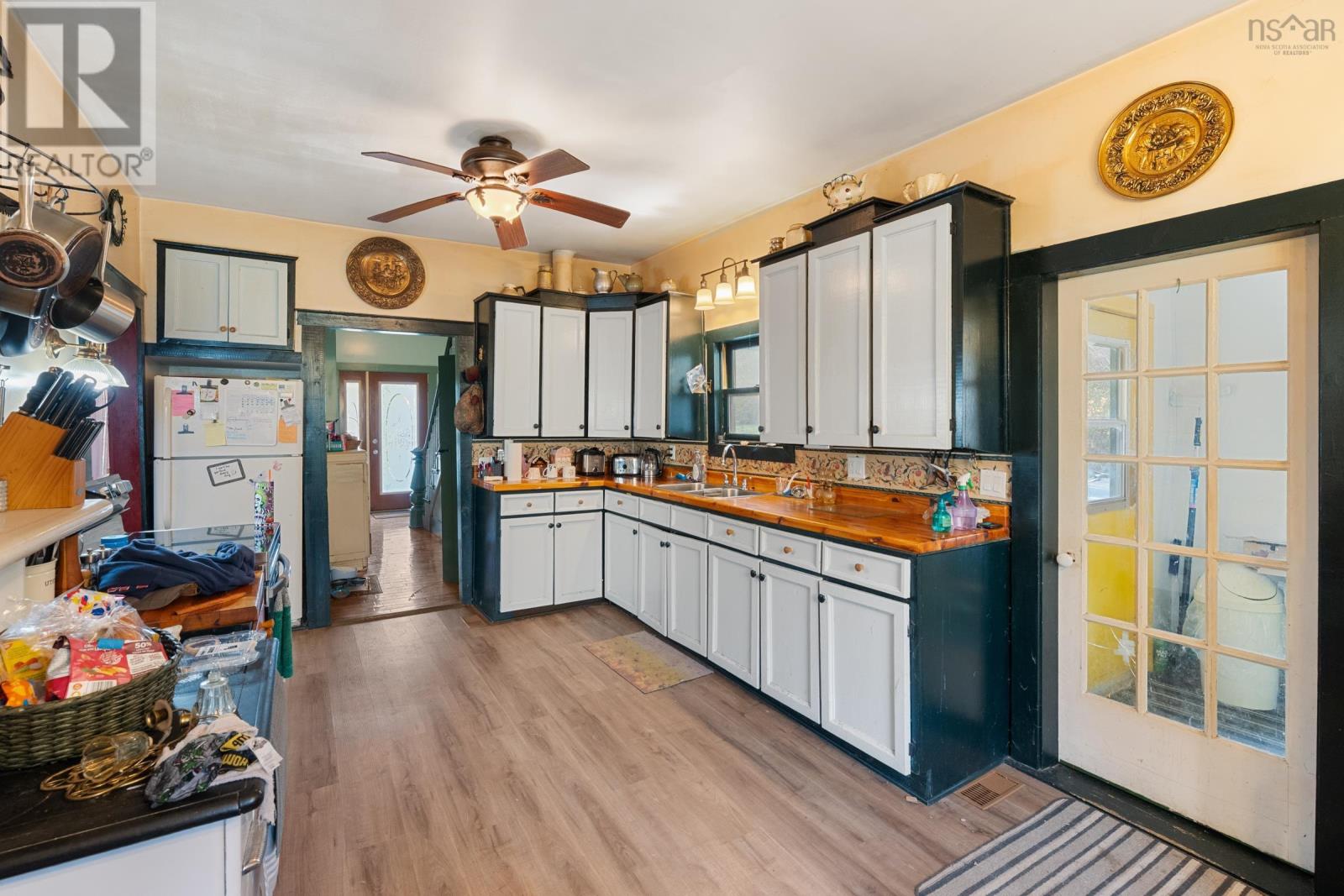 6953 Sissiboo Road Property Photo 5
