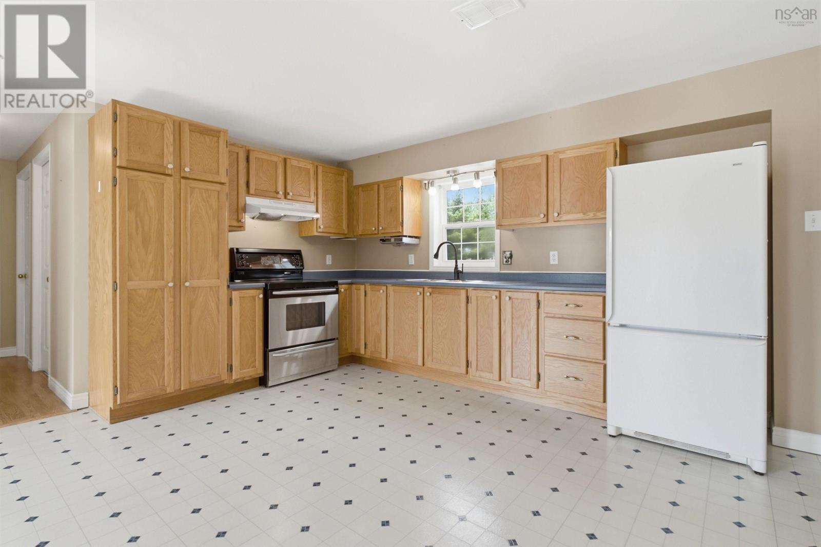 73 Underwood Road Property Photo 12