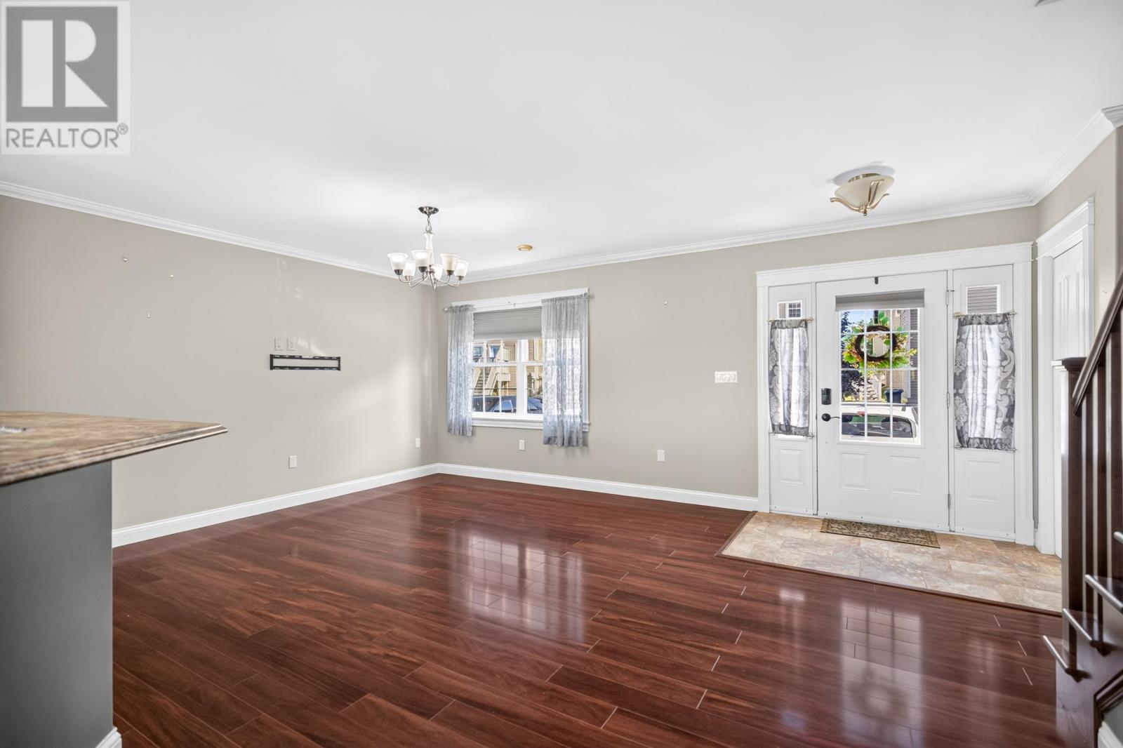15 Cameron Heights Property Photo 4