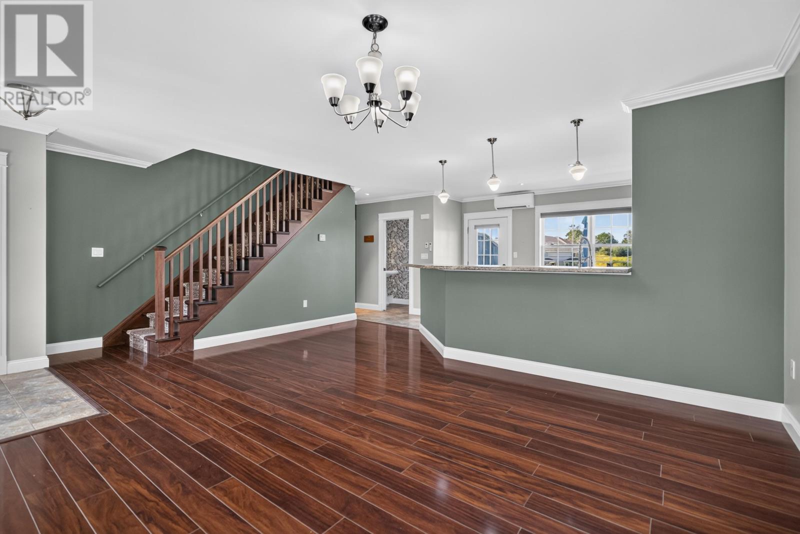 15 Cameron Heights Property Photo 6
