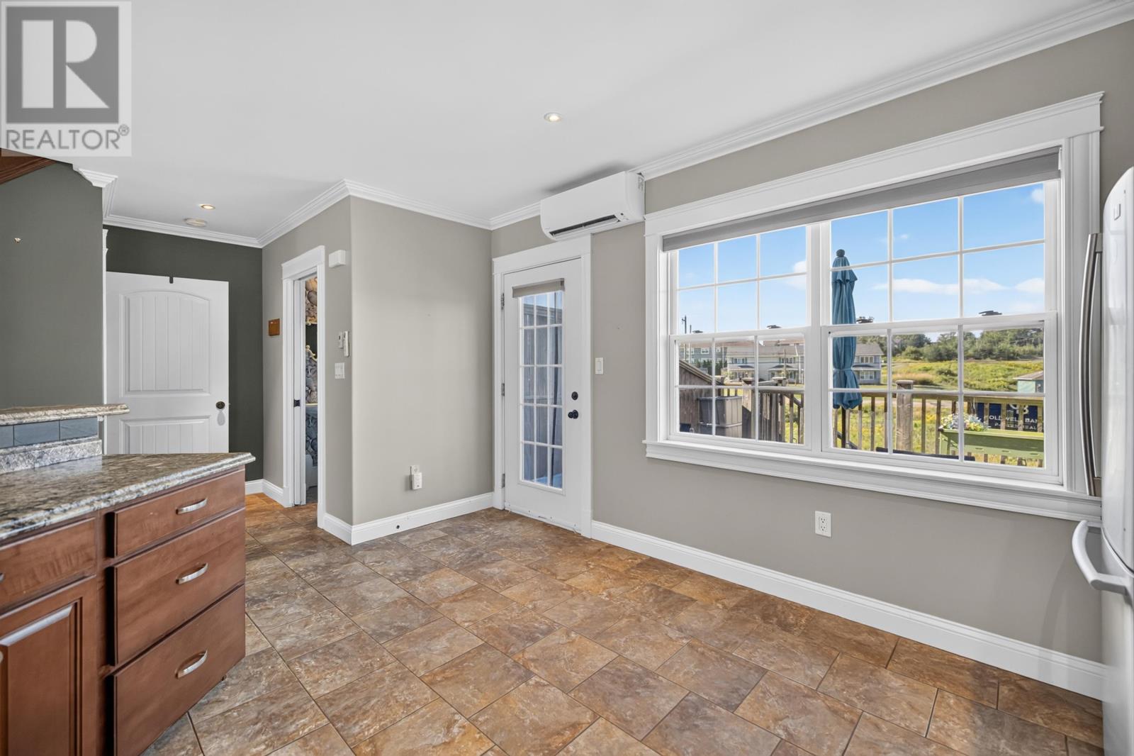 15 Cameron Heights Property Photo 10