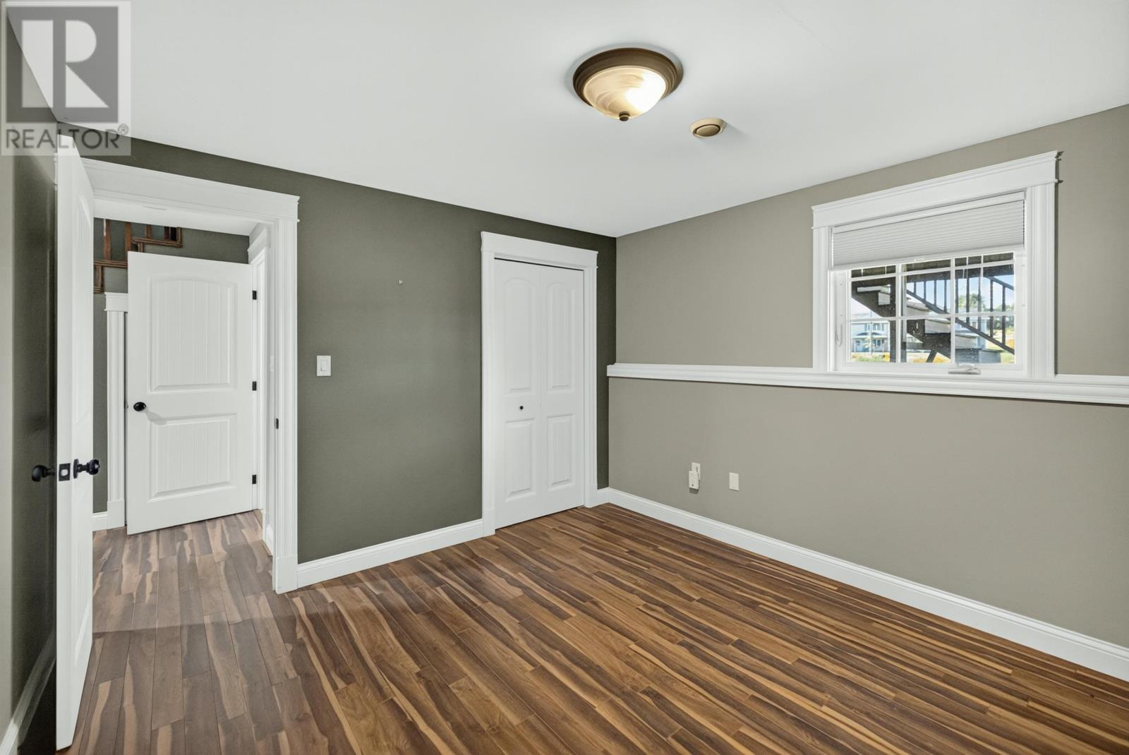 15 Cameron Heights Property Photo 24