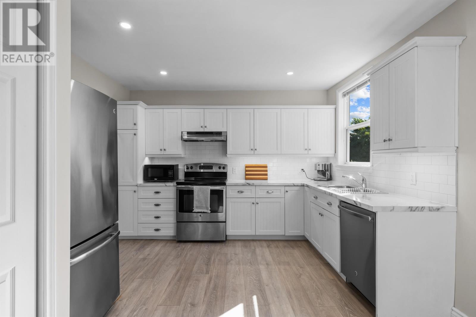 44 Weymouth Street Property Photo 4