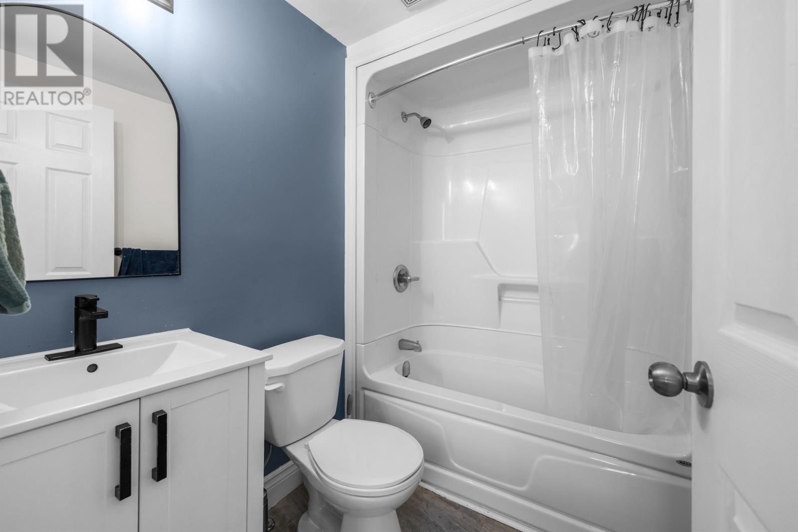 44 Weymouth Street Property Photo 25