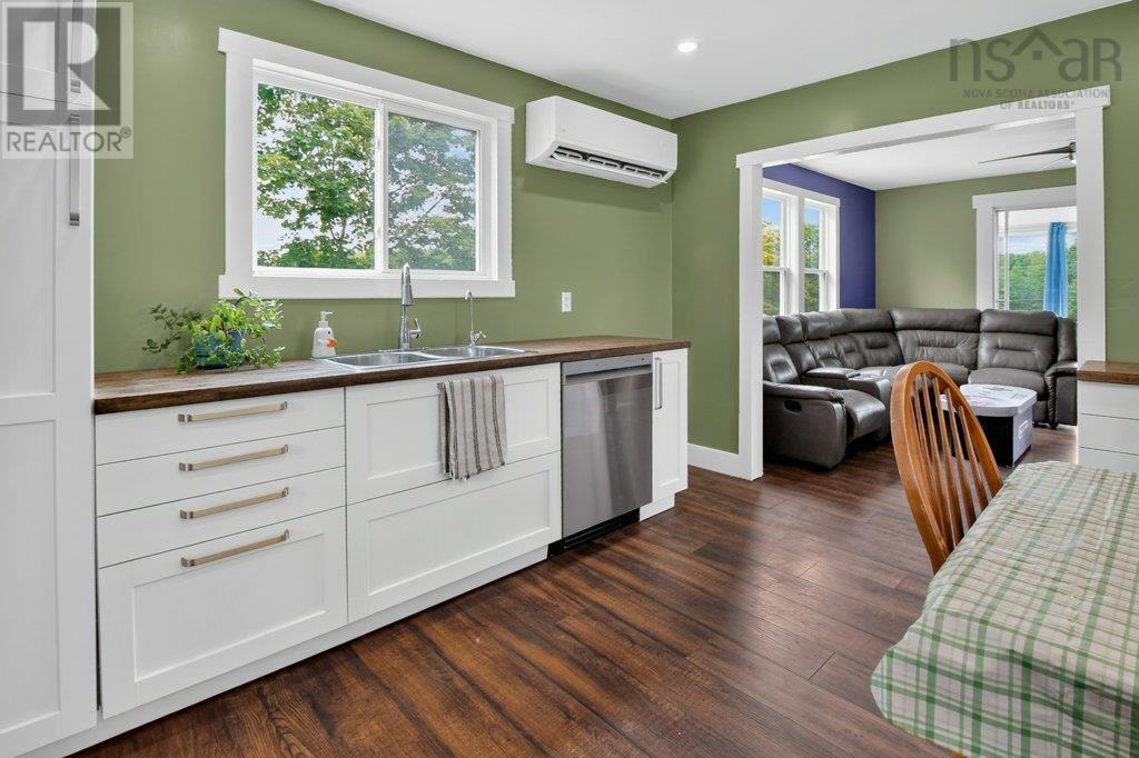 309 Forties Road Property Photo 11