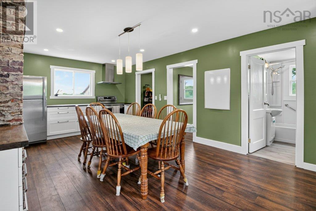 309 Forties Road Property Photo 13