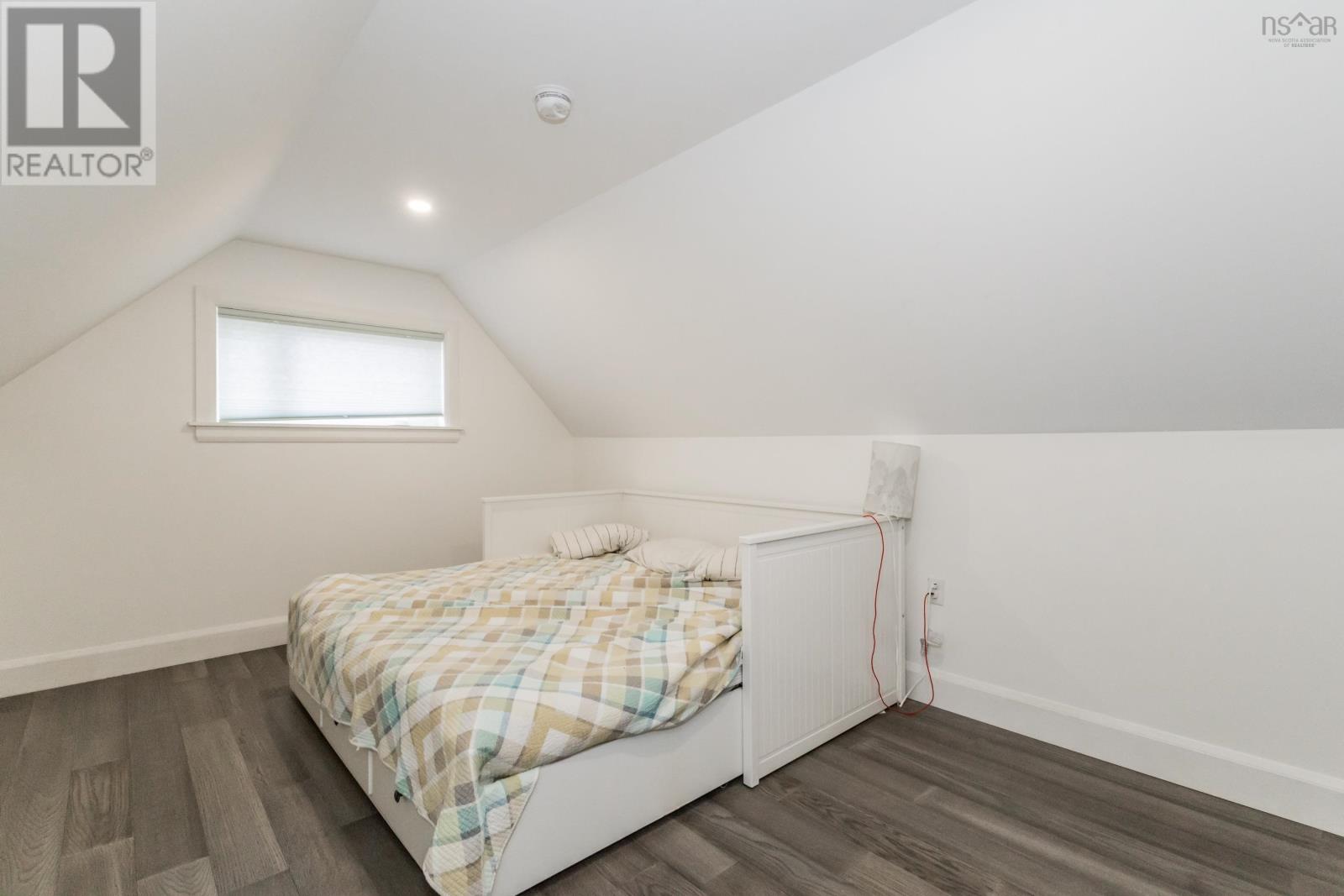 65 Jessicas Way Property Photo 35