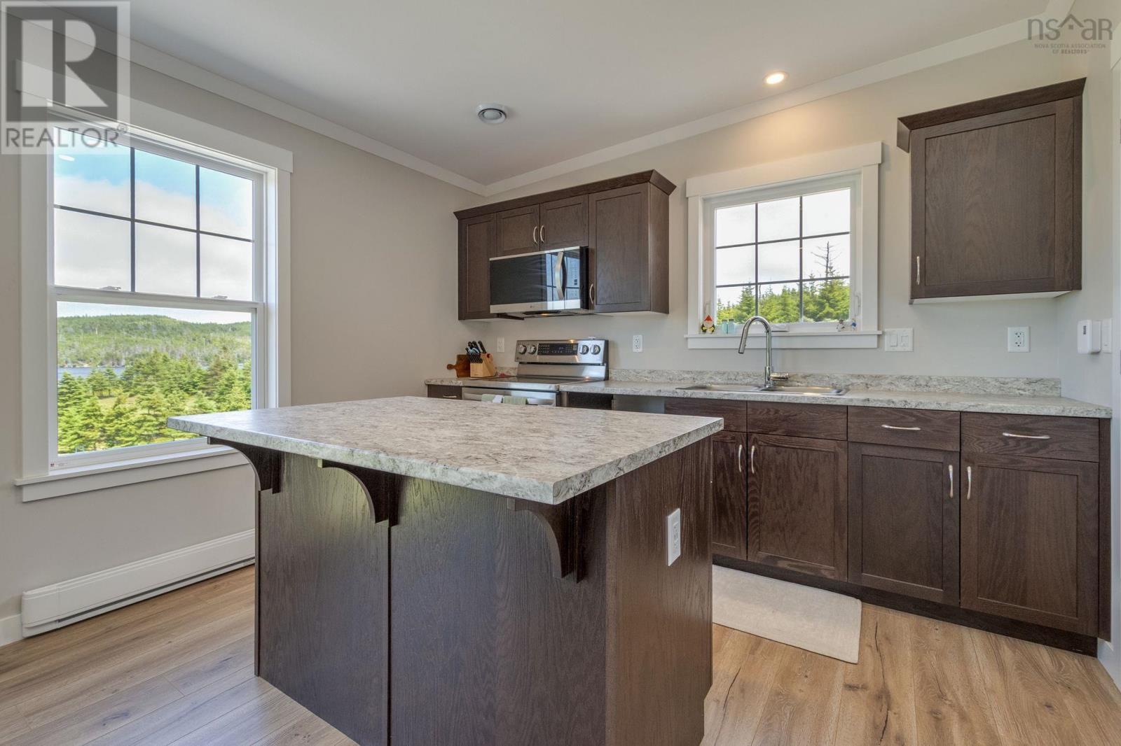 9118 316 Highway Property Photo 10